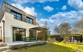 Magny'S Oasis - Disneyland 5Min - Private Parking - Terrace & Garden